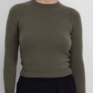 Extreme Cashmere Women Petite crew sweater dark gray XS small